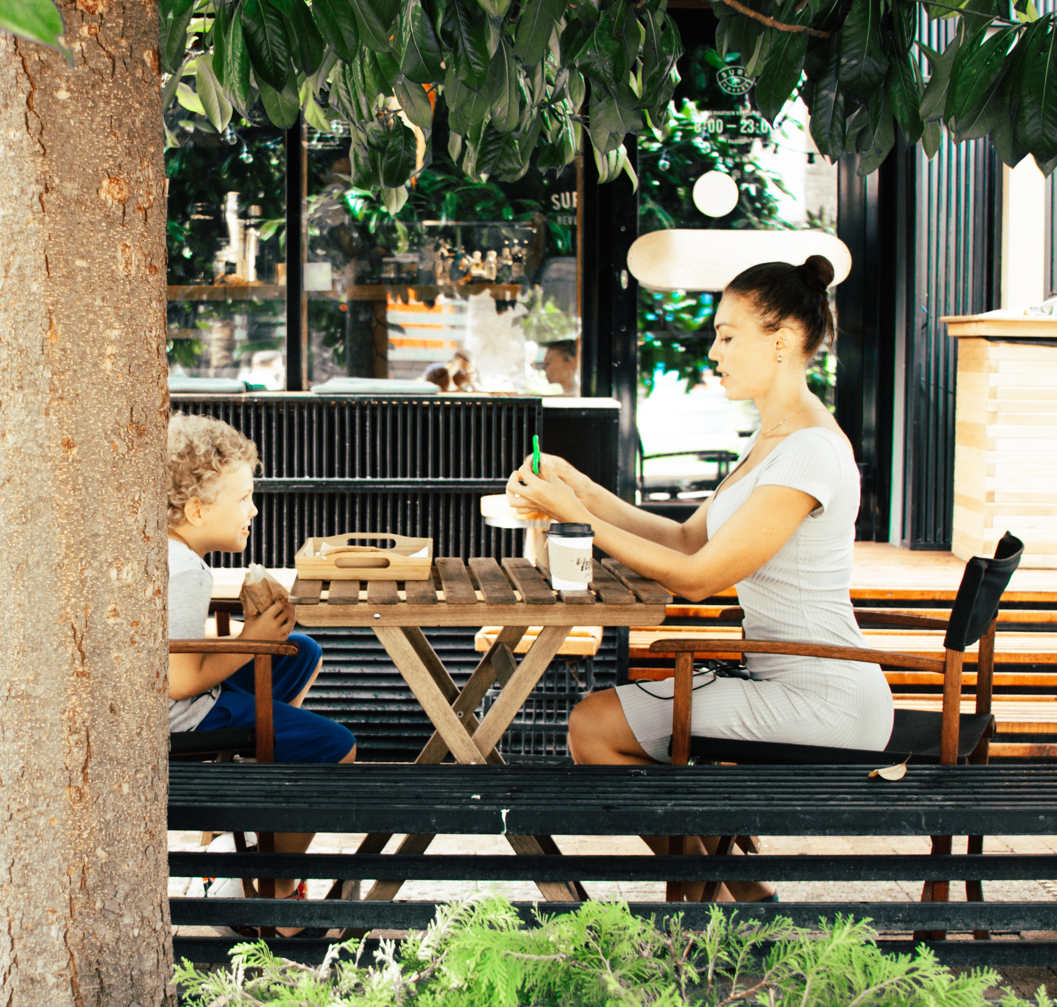 Mon enfant s’étouffe. Comment réagir face à une fausse route ?